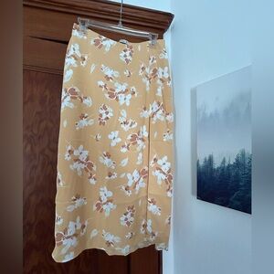 NWT Yellow floral skirt with slit